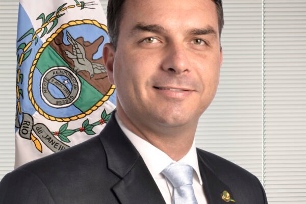 Official portrait of Brazilian Senator Flávio Bolsonaro.