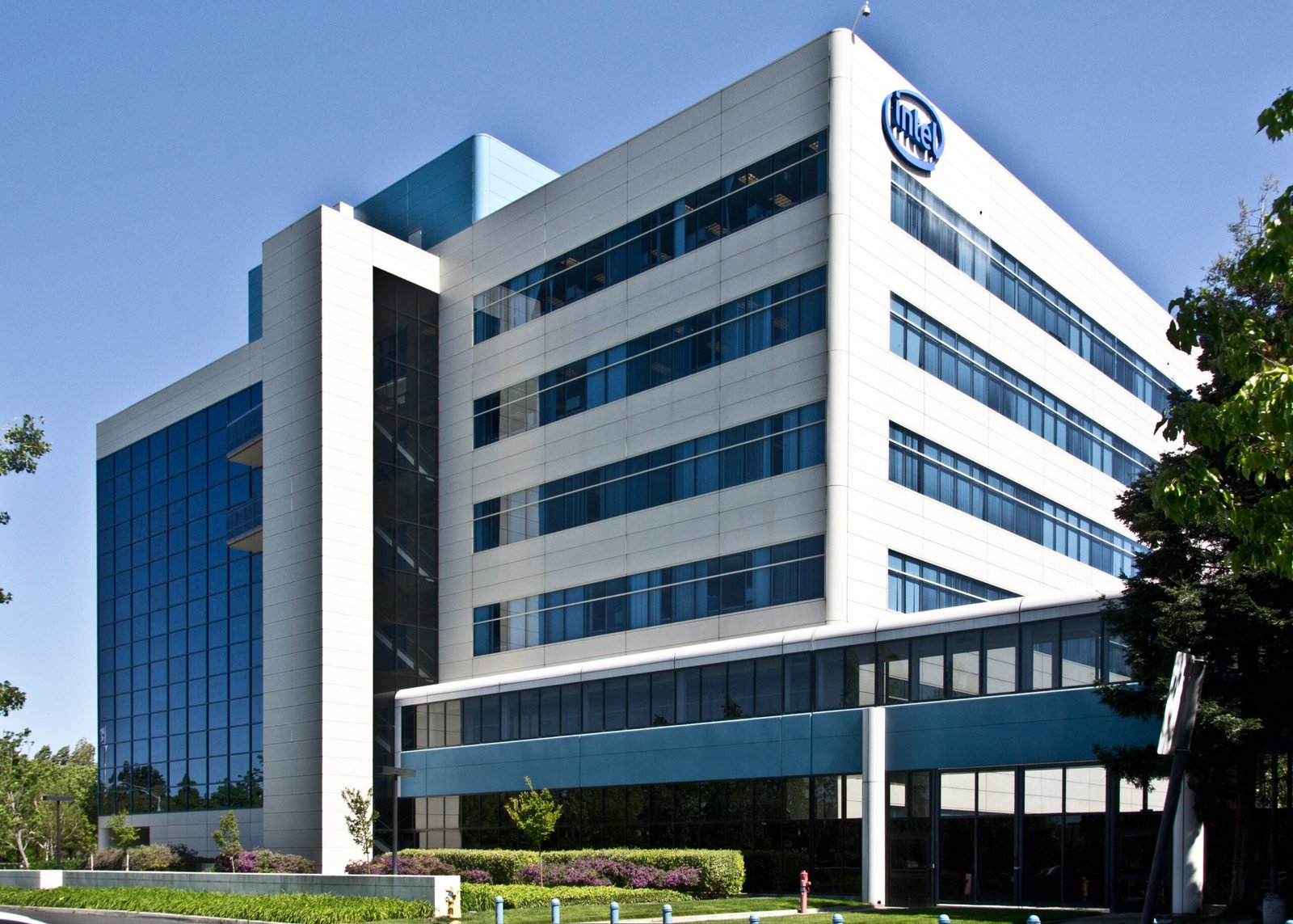 Intel's headquarters building in Santa Clara, California (file photo)
