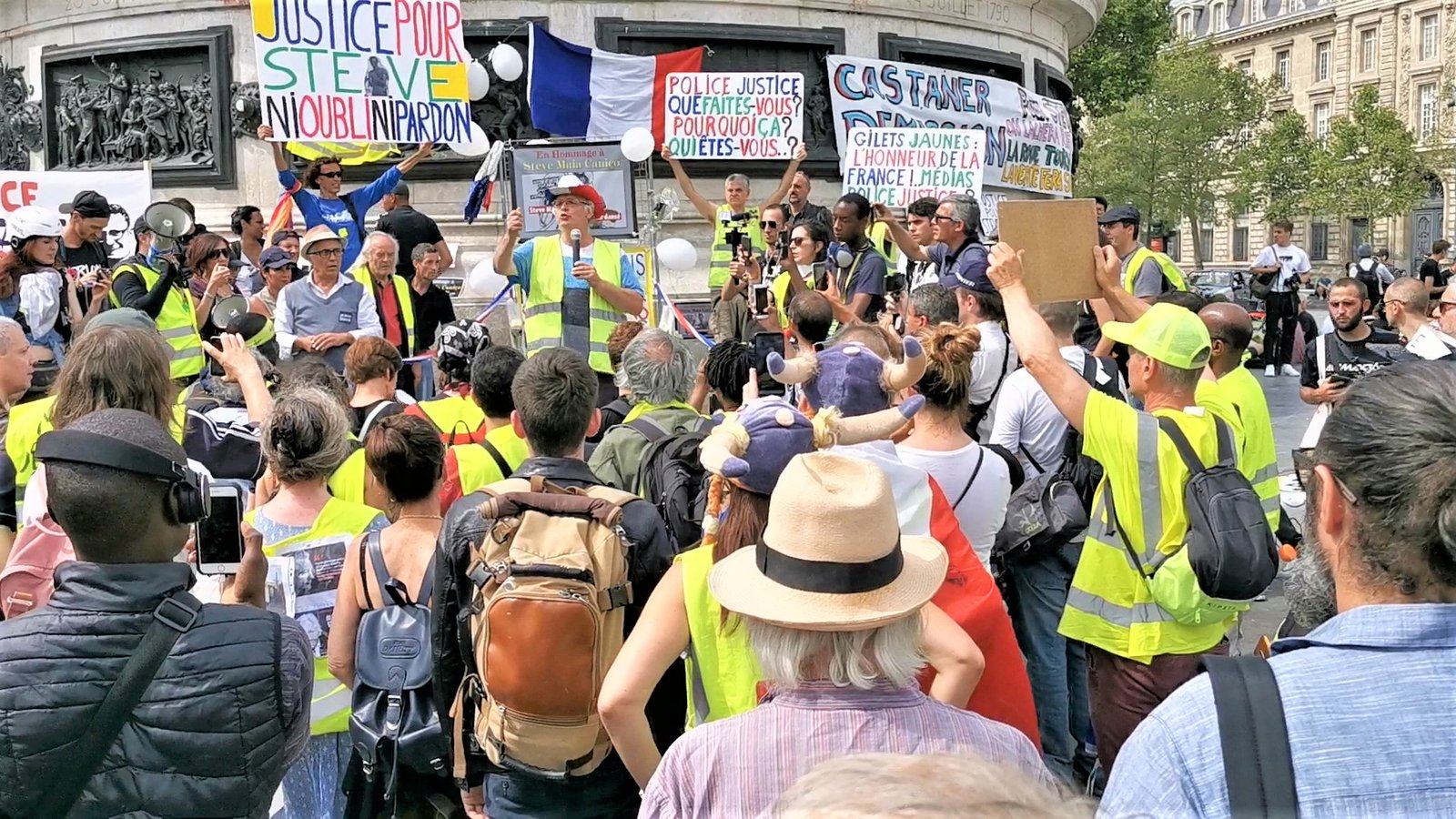 Yellow Vest protesters gather at Place de la République in Paris (file photo)